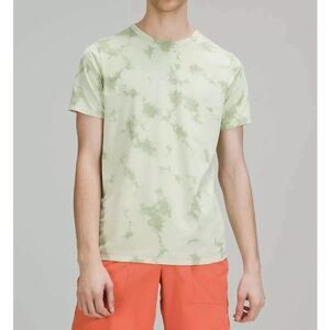 NWT Lululemon The Fundamental T Shirt